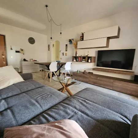 La Casa Di Giacomo Apartment *